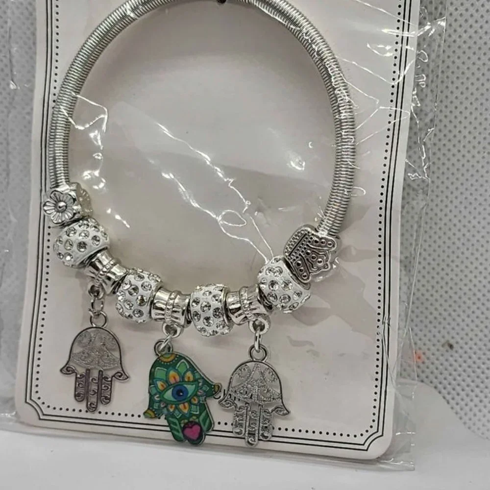 Brand New   Three Hamsa  Bracelet